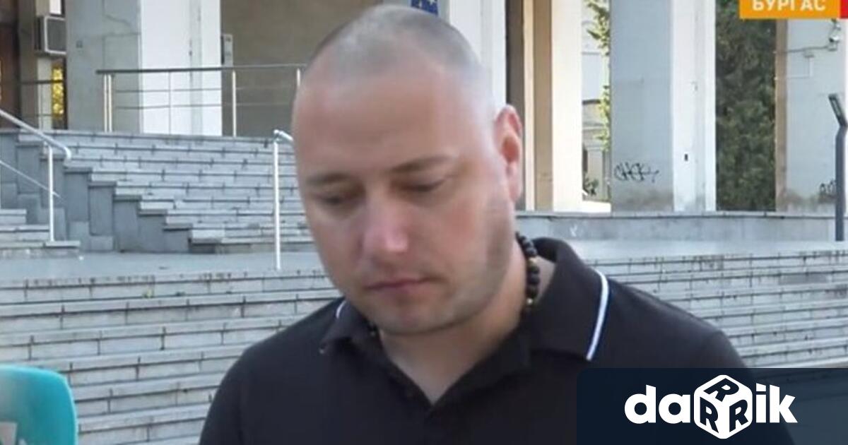 Не мога да приема че я няма Все я чакам