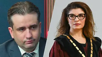 Божанов: Недопустимо е конституционна съдийка да се вози с олигарха на държавата!