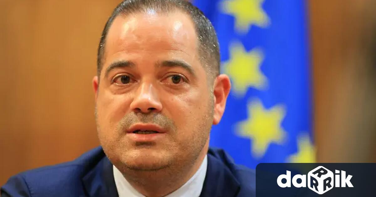 Депутатът от ДПС Калин Стоянов съобщи че е подал сигнал