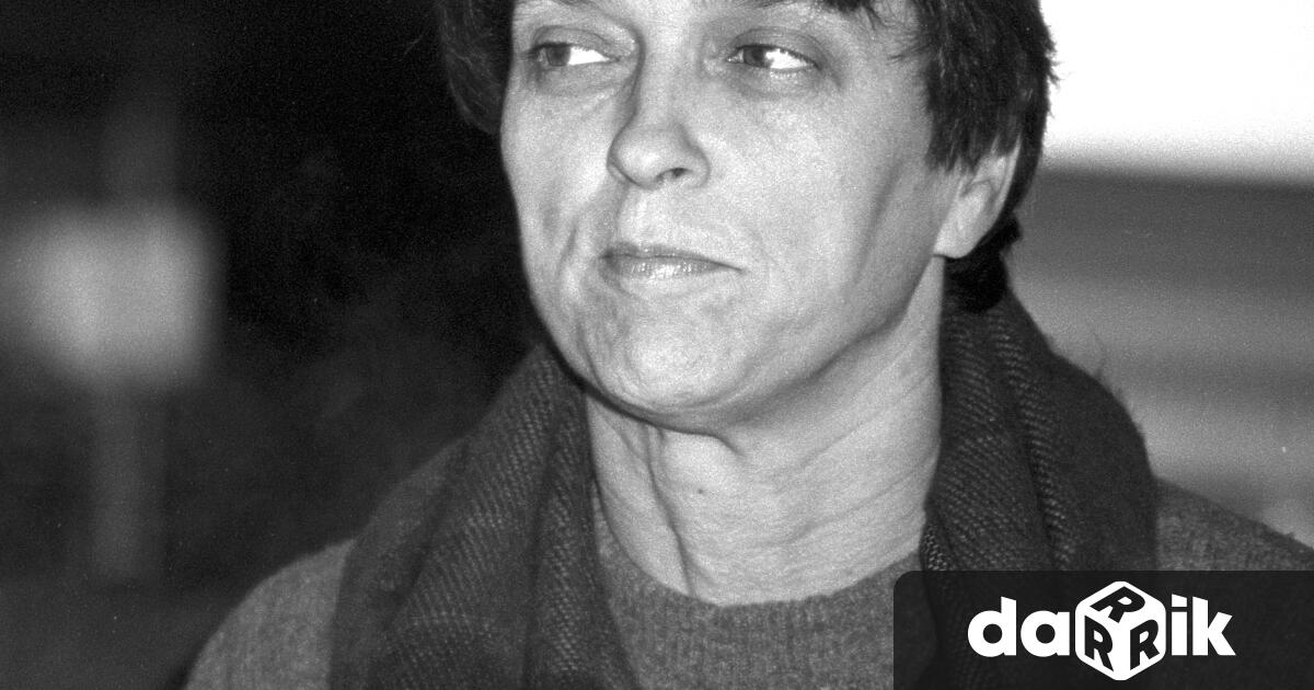 За нейната кончина съобщи семейството й в публикация във Фейсбук