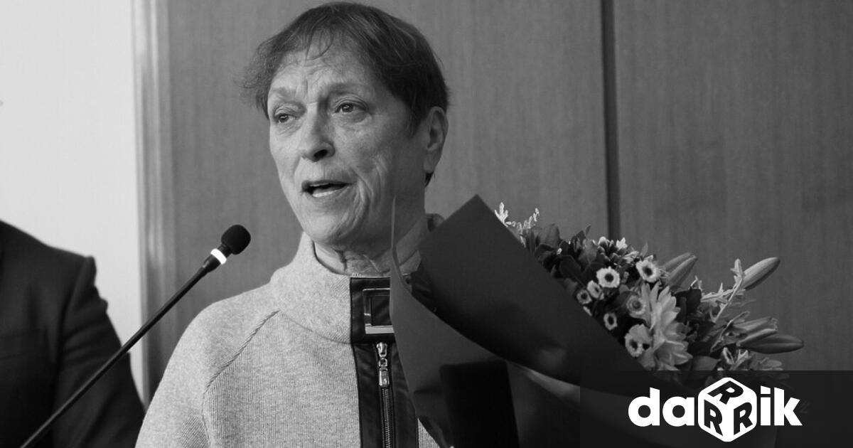 През целия си творчески път Надежда Захариева остана вярна на