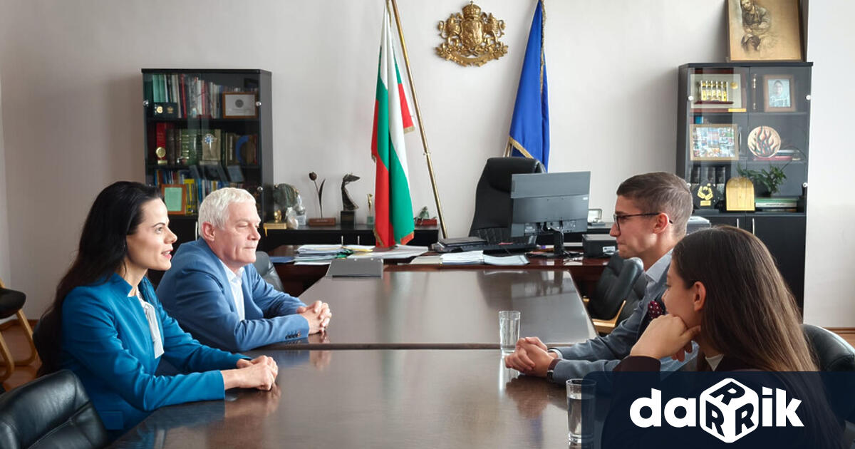 Министърът на здравеопазването проведе работна среща със създателя на платформата