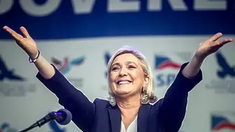 Марин Льо Пен със сериозни шансове за победа на президентския вот във Франция 