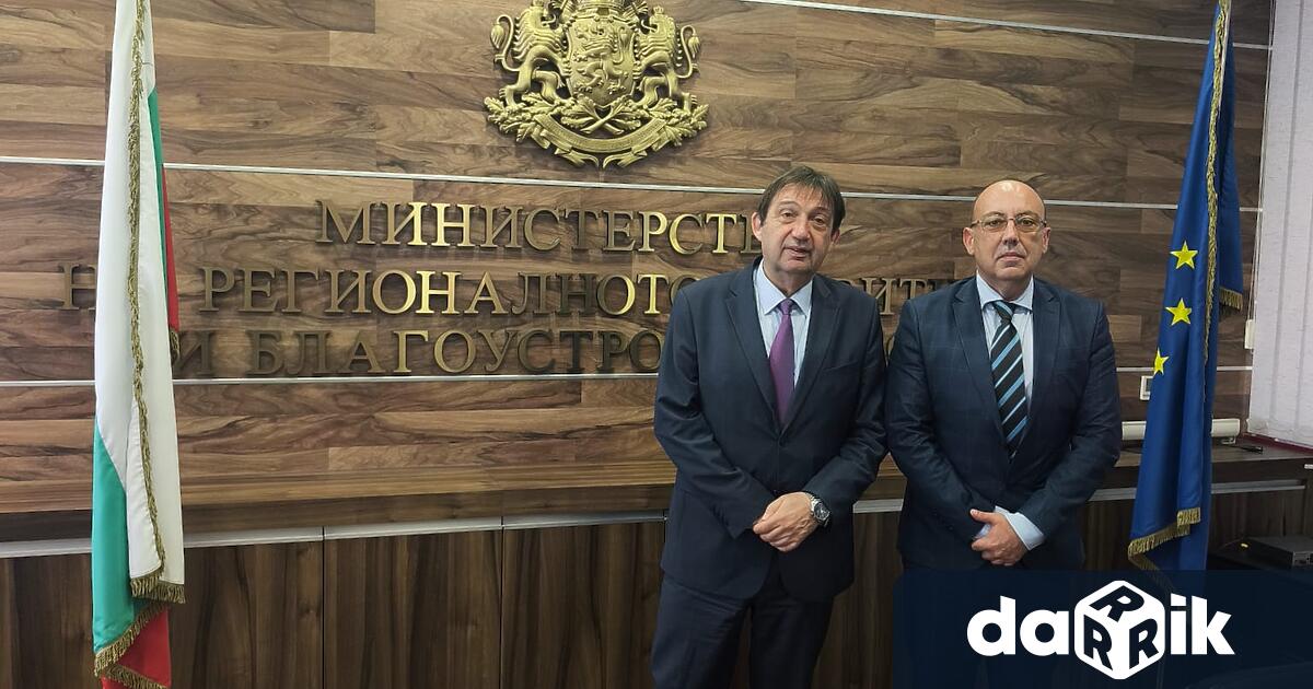 Областният управител Михаил Кашеров проведе вМРРБ работна среща с министъра