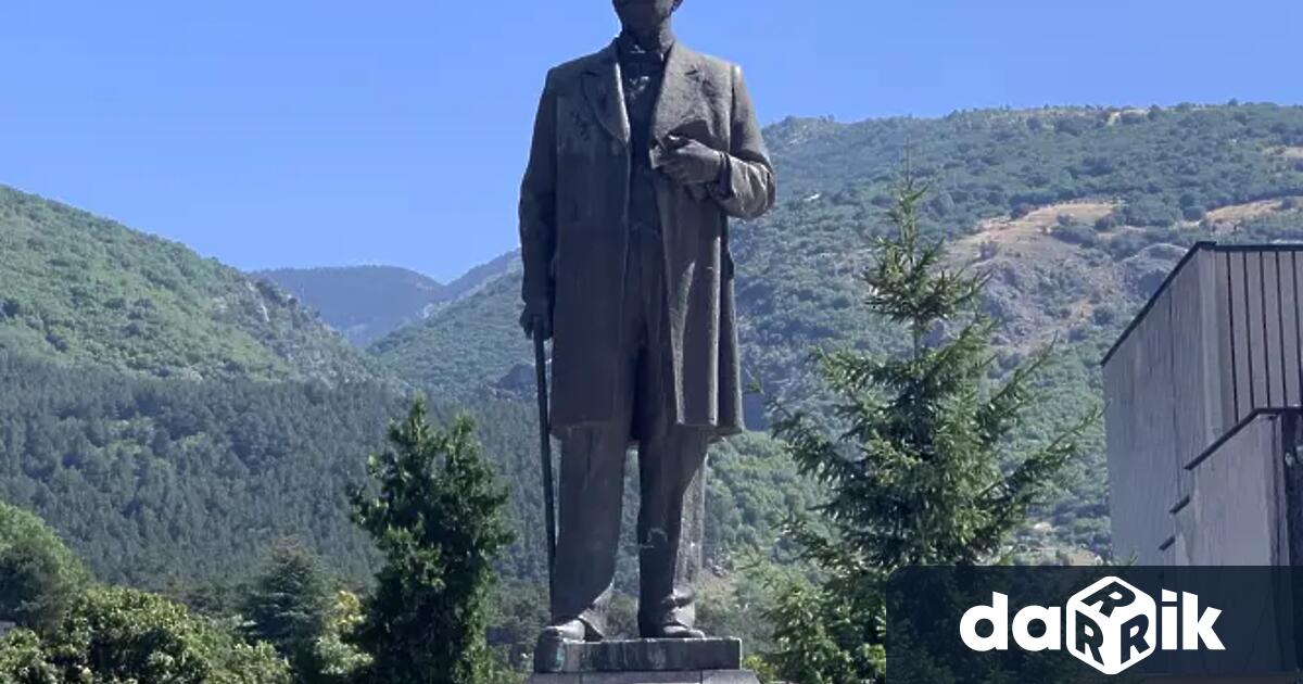 В Сопот родния град на патриарха на българската литература както
