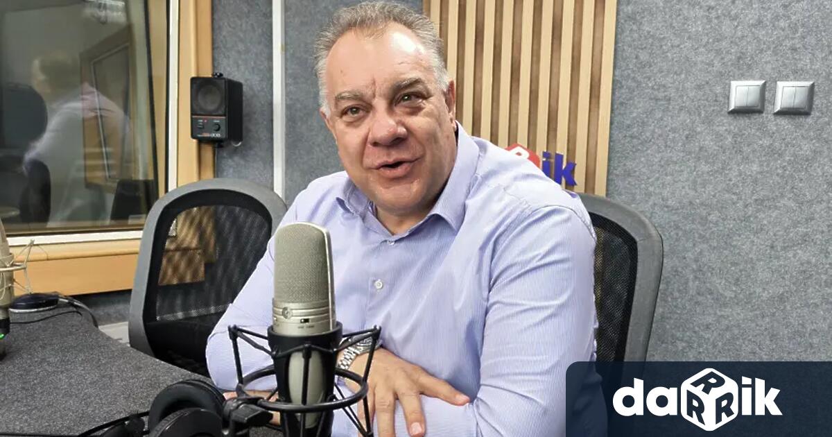Бившия здравен министър д р Мирослав Ненков е спрян два