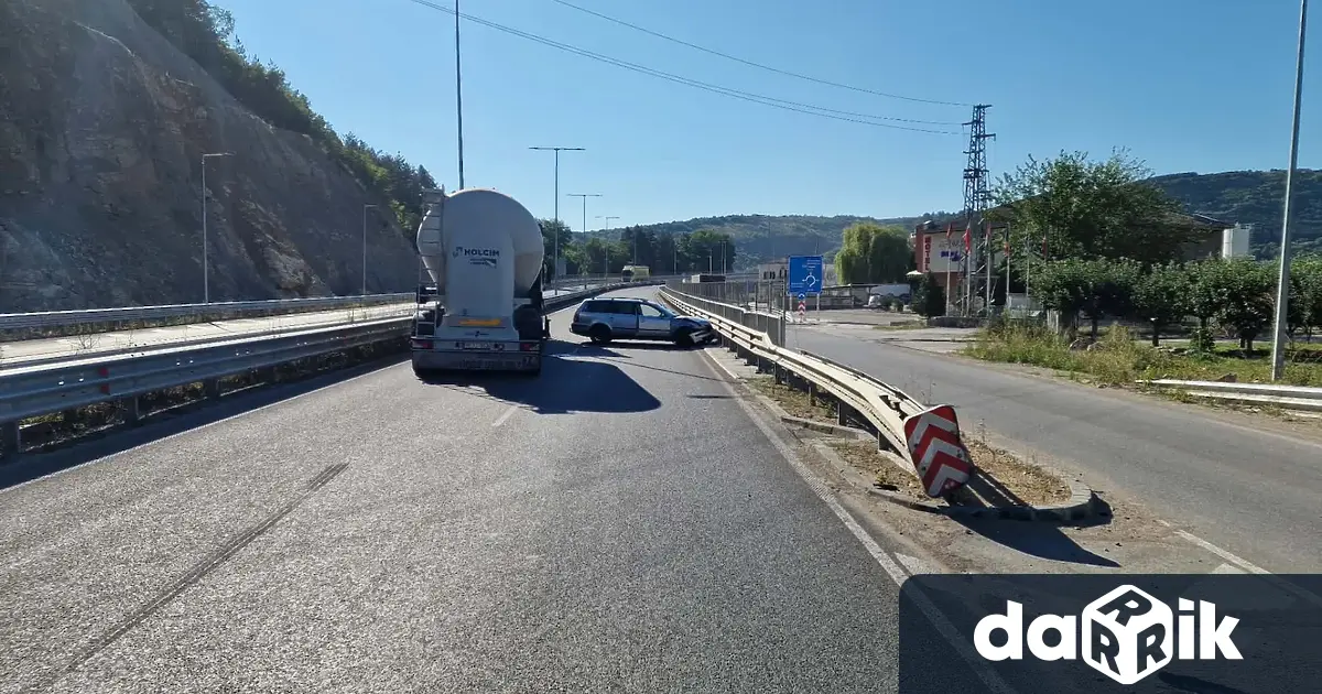 Катастрофа е станала в района на Мездра по главен път