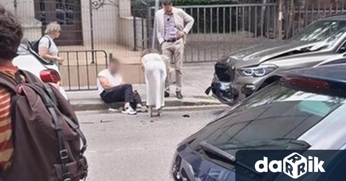 Леко пътнотранспротно произшествие в центъра на София на кръстовището на