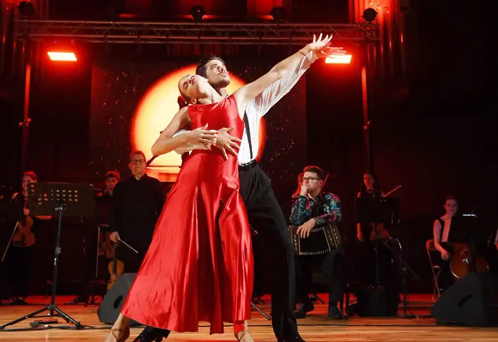 С грандиозен концерт в Казанлък завършва лятното турне ТАНГО Classic на Плевенската филхармония и световните виртуози Веско Ешкенази и Стоян Караиванов