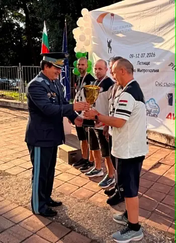 Втори кръг от Източноевропейската купа по парашутизъм за приземяване в цел в рамките на 61-то Държавно първенство