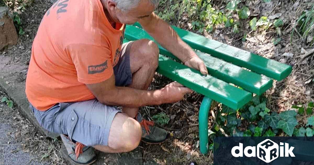 Екипите на ОП БКС извършват ремонт и обновяване на детски
