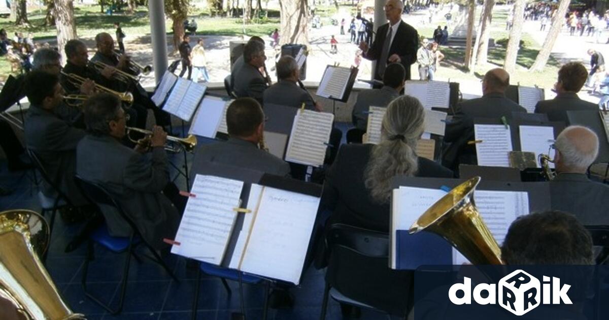 Лятото в Бенда е озаглавен концертът на Биг бенда –