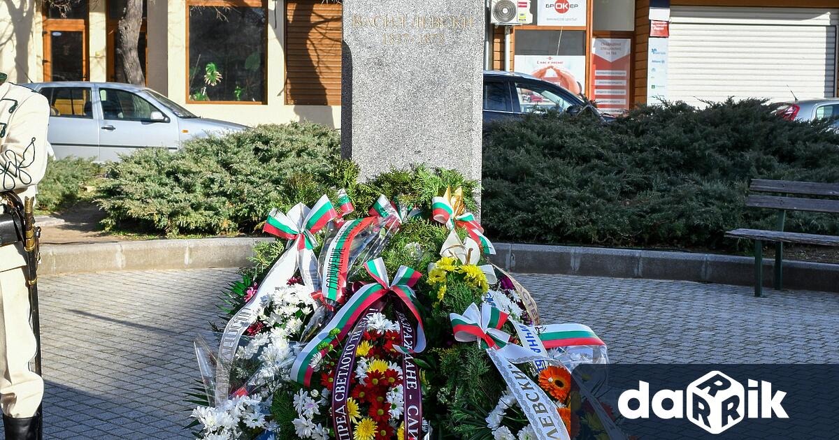 С възпоменателна церемония на площад Васил Левски Сливен ще отбележи