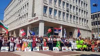 Започна Шестият международен фолклорен фестивал „Фолклорната магия на Мездра“
