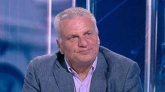Курумбашев: Когато държавата казва в сряда едно, а в четвъртък – друго, политиката изглежда неубедителна