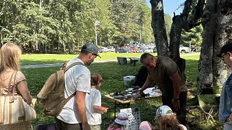 Горските педагози от СЦДП и Природен парк „Българка“ превърнаха природата в най-интересната класна стая на „Узана поляна фест“