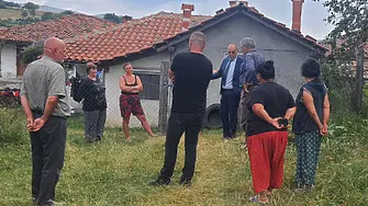 Намериха компромисно решение за проблема с водоснабдяването в Стрелци и Боринци след намеса на областния управител Михаил Кашеров