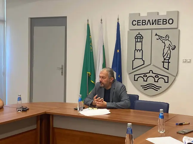 Община Севлиево завърши проекта за саниране на блок №1 в ж.к. "Димитър Благоев"
