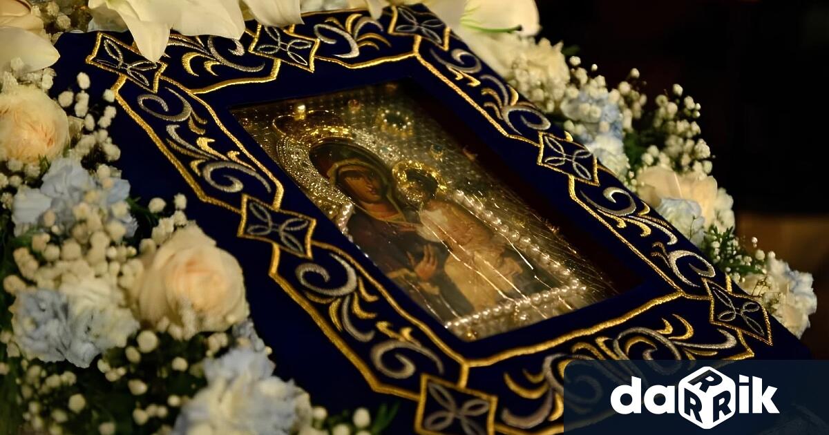 С благословението на българския патриарх и Софийски митрополит Даниил и