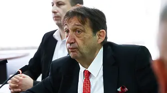 Шишков: Старите договори за пътно строителство няма да бъдат прекратявани, но контролът ще е по-строг