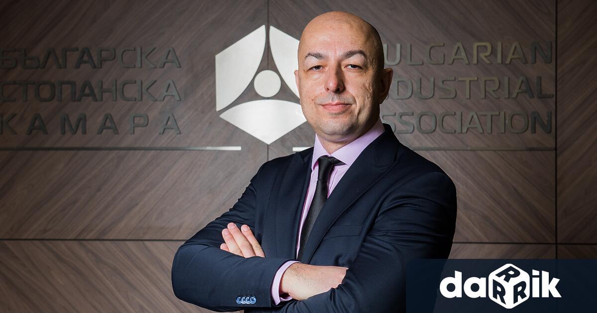 Проектобюджетът за следващите пет месеца е по скоро опит за