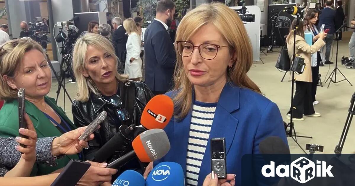 Европейският комисарза стартиращи предприятия научни изследвания и иновации Екатерина Захариева