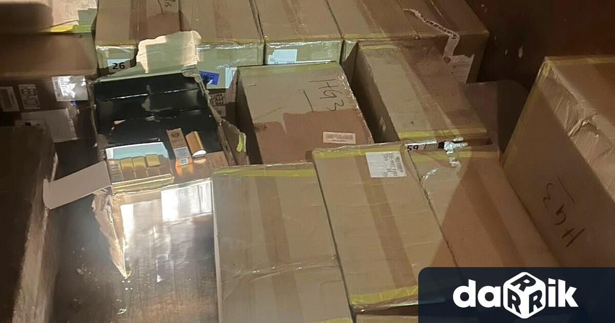 7400 електронни цигари без български акцизен бандерол са иззети а