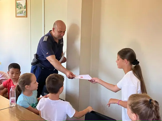 Детска полицейска академия „Соник старт“