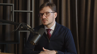 Атанас Радев: Илияна Йотова започва с доста сериозен спринт