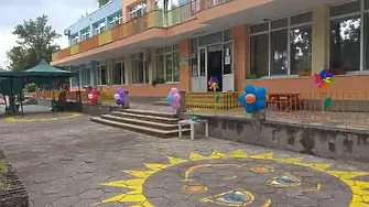 Възпитателката, удряла и влачила деца в столична ясла, ще бъде освободена дисциплинарно