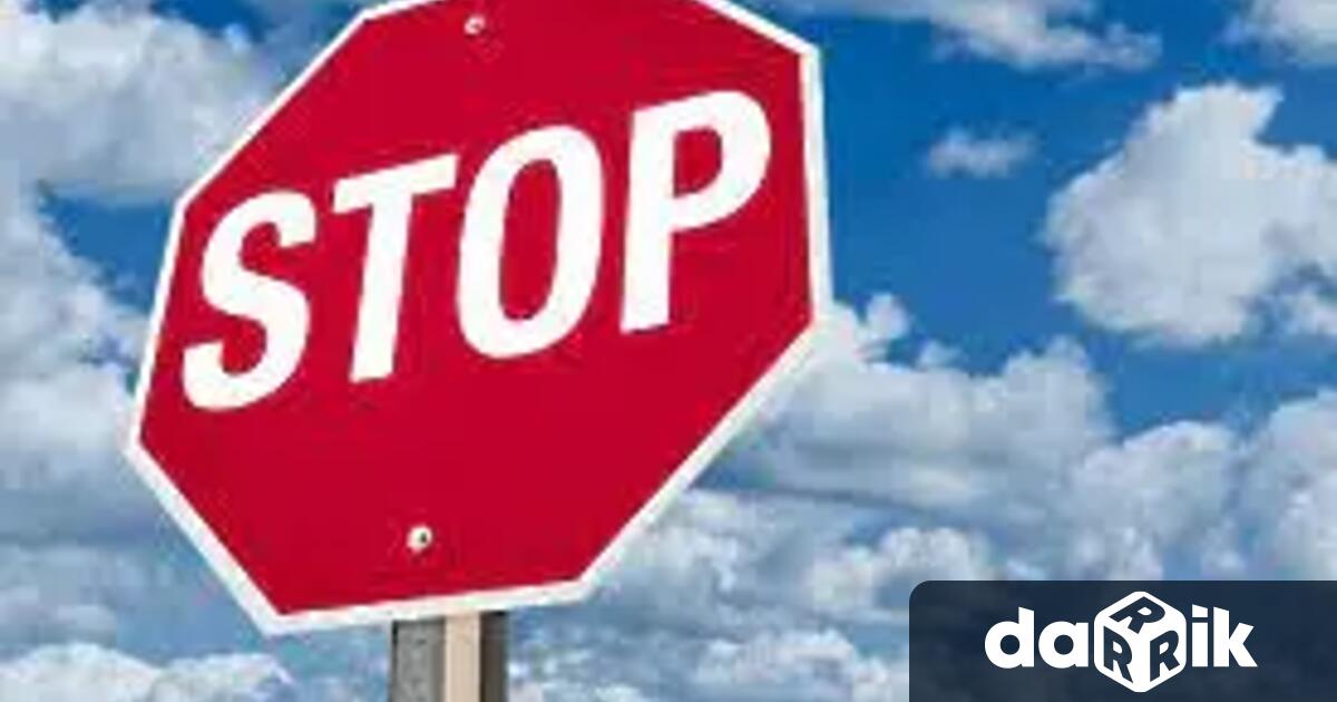 Фрапиращ пътен инцидент в Червен бряг Шофьор не спря на