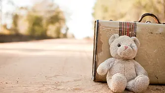 Трима мъже отвлякоха 35-годишна жена и две деца в Благоевград