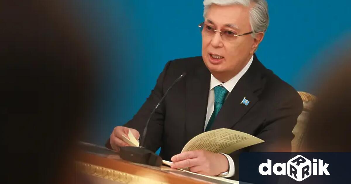 Президентът на Казахстан посъветва Владимир Путин да замрази бойните действия
