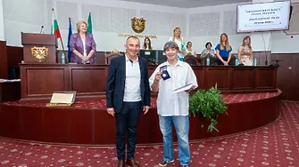 Йовчо Савов бе удостоен с почетния знак – медал „Диньо П. Сивков“ на Община Нова Загора