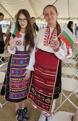 Триумфален успех за екипа на арт школа „Колорит“ на 7-мата Световна Арт Олимпиада във Вашингтон - САЩ