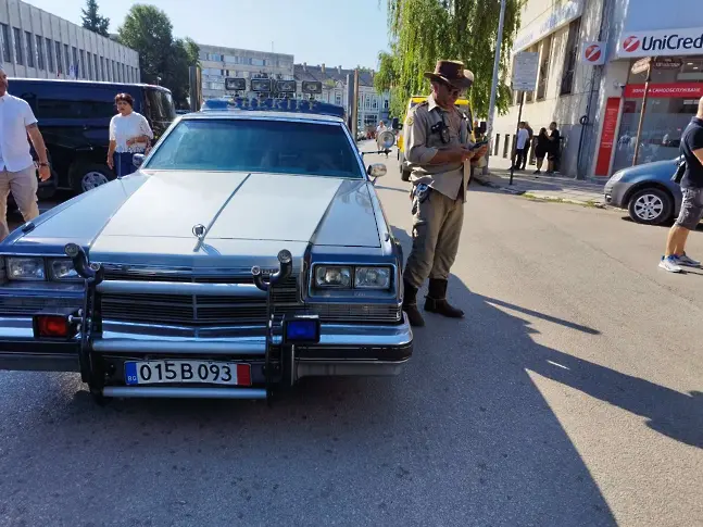 Юбилейното 10-о издание на Ретро парада събра ценители на класическите автомобили във Видин