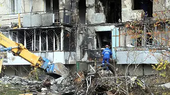 Дрон атакува жилищен блок в Одеса, има ранени