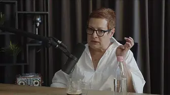 Расте или намалява одобрението към Прогресивна България и Румен Радев?