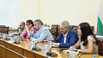 Транспортното министерство иска от АПИ да съгласува с бранша заповедта за ограничаване движението на камиони