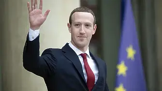 Яхтата на Зукърбърг под прицел след инцидент край Аляска