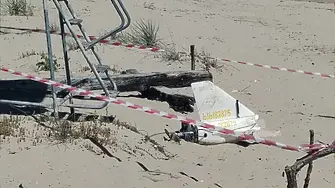 Откриха останки от дрон на плажа между Албена и Кранево  