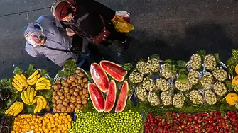 Какво се случва с цените на храните? Доматите и чушките поевтиняха рязко