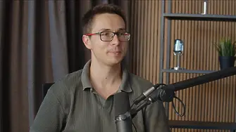 Пътешественикът Христо Колев: От "Вратата на Ада" в Туркменистан до телохранителя на Ескобар