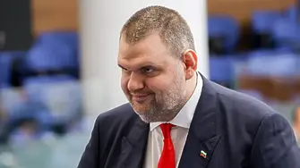 Пеевски декларира, че има 402 607 евро в банкови сметки