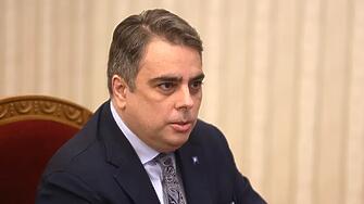Асен Василев обясни защо минималната заплата трябва да е 690 евро