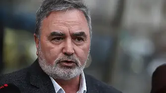 Доц. Ангел Кунчев за оставката си: Унищожават здравната система, не мога да участвам
