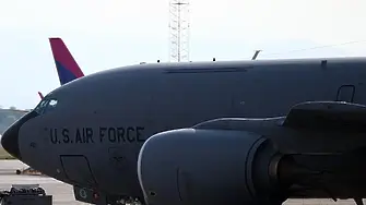 Американски военeн самолет кацна в Москва (СНИМКА)