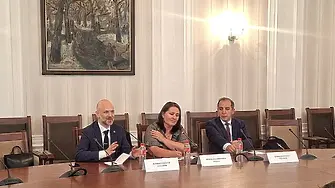ЦИК обсъди с ОССЕ подготовката за президентските избори на 25 октомври