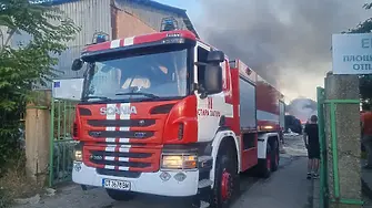 Созопол отново в пламъци: Нов пожар избухна до голям хипермаркет