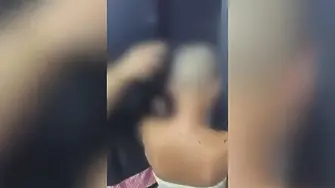 Барман обръсна главата на жена заради неплатена сметка (ВИДЕО)